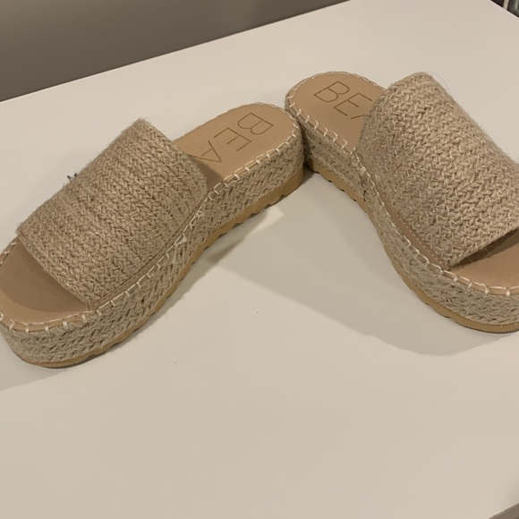 Sandals - Picture 5 of 5